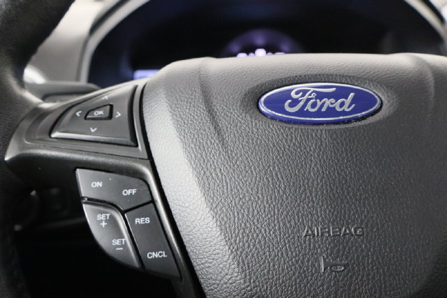 Used 2022 Ford Edge Titanium AWD/4WD image 10