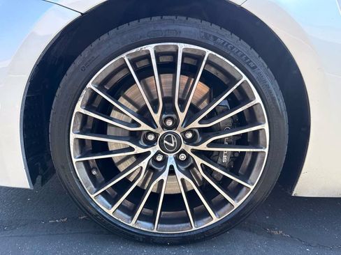 Used 2015 Lexus RC F w/ Premium Package RWD image 9