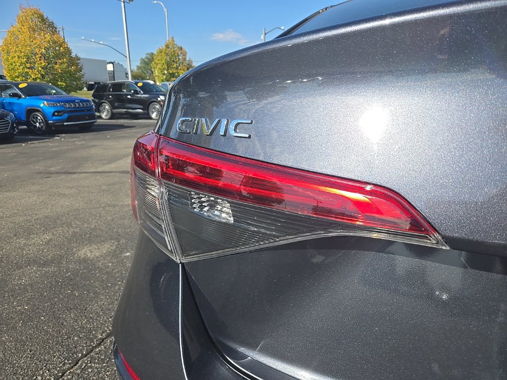 Used 2022 Honda Civic EX image 11