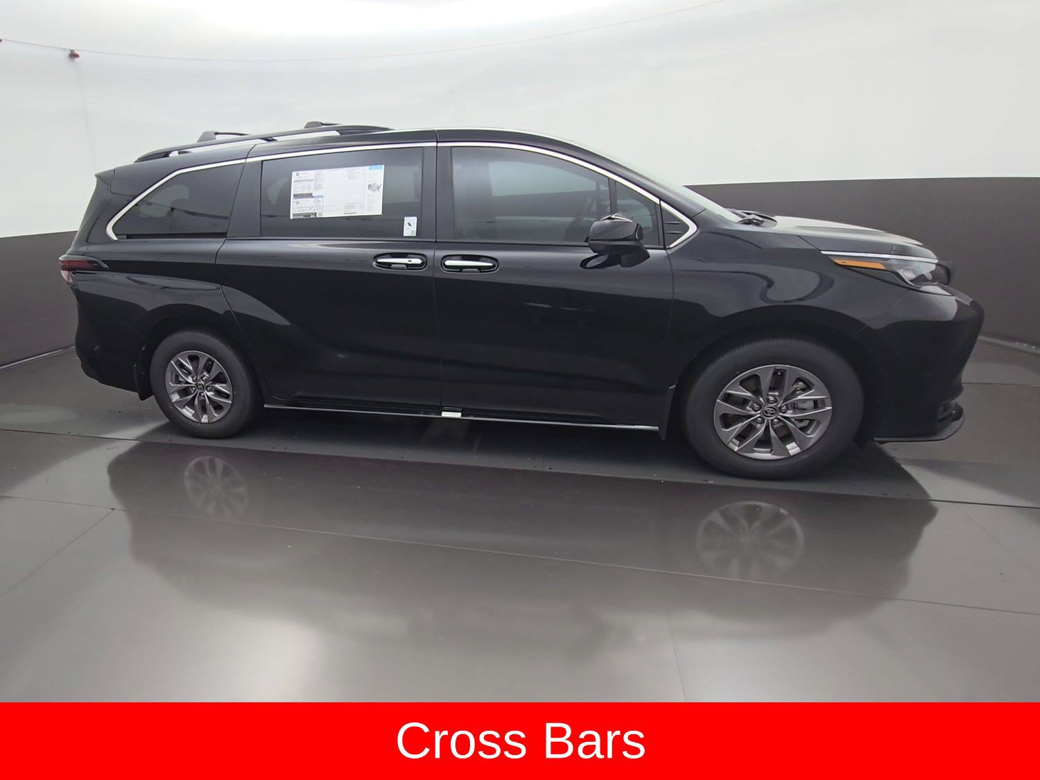 New 2026 Toyota Sienna XLE FWD image 12