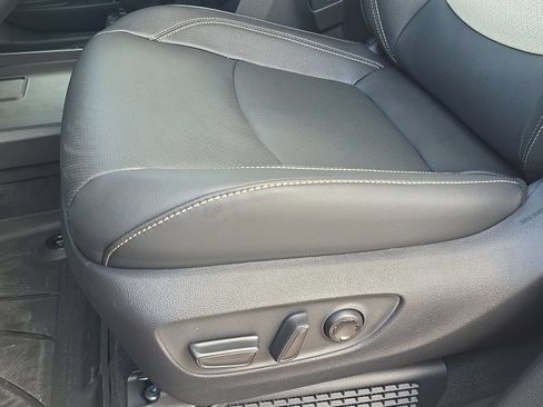 New 2026 Toyota Sienna Platinum AWD/4WD image 25