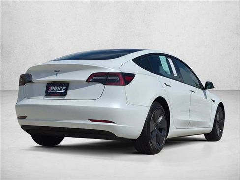 Used 2023 Tesla Model 3 Standard Range RWD image 5