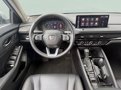 Used 2024 Honda Accord Touring image 22