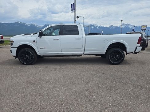 New 2025 RAM 2500 Limited image 4