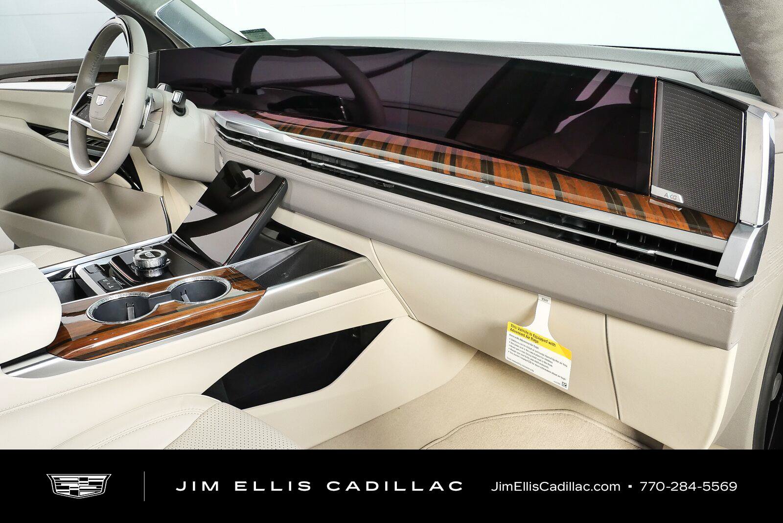 New 2026 Cadillac Escalade Platinum Sport w/ LPO, ONYX Package AWD/4WD image 22
