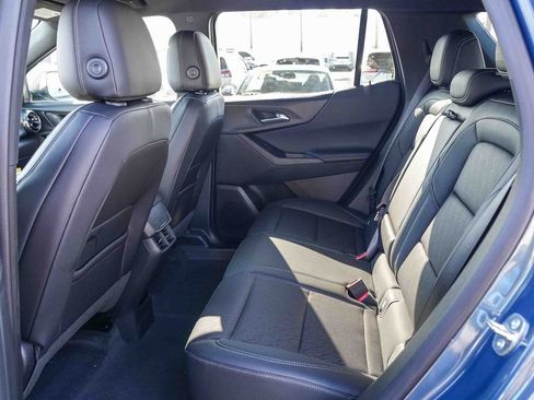 New 2026 Chevrolet Equinox LT w/ Convenience Package II FWD image 18