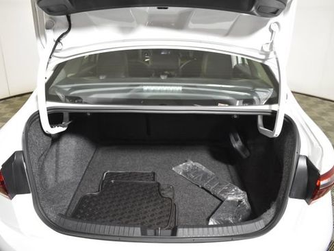Used 2025 Volkswagen Jetta SEL FWD image 30