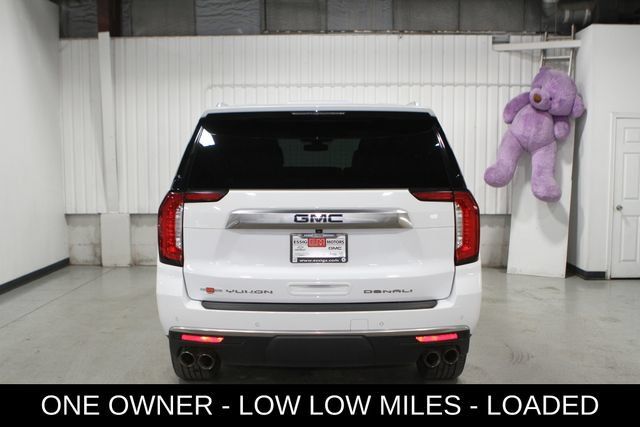 Used 2022 GMC Yukon XL Denali AWD/4WD image 32