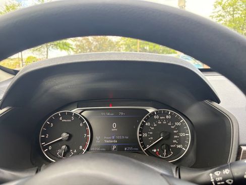 Used 2024 Nissan Altima 2.5 SV image 13