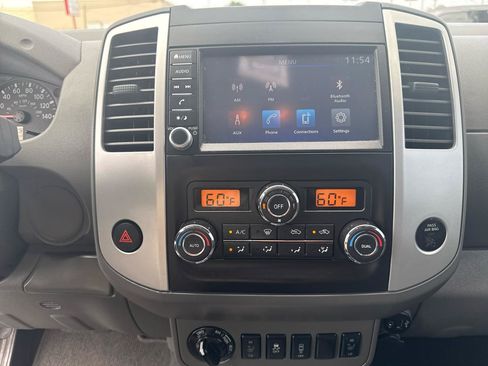 Used 2020 Nissan Frontier SV AWD/4WD image 20