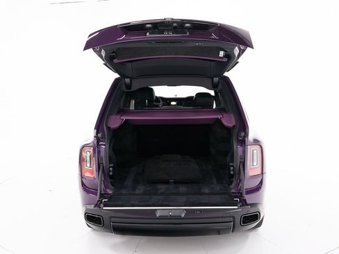 Certified 2022 Rolls-Royce Cullinan Black Badge w/ Dark Exterior Package AWD/4WD image 52