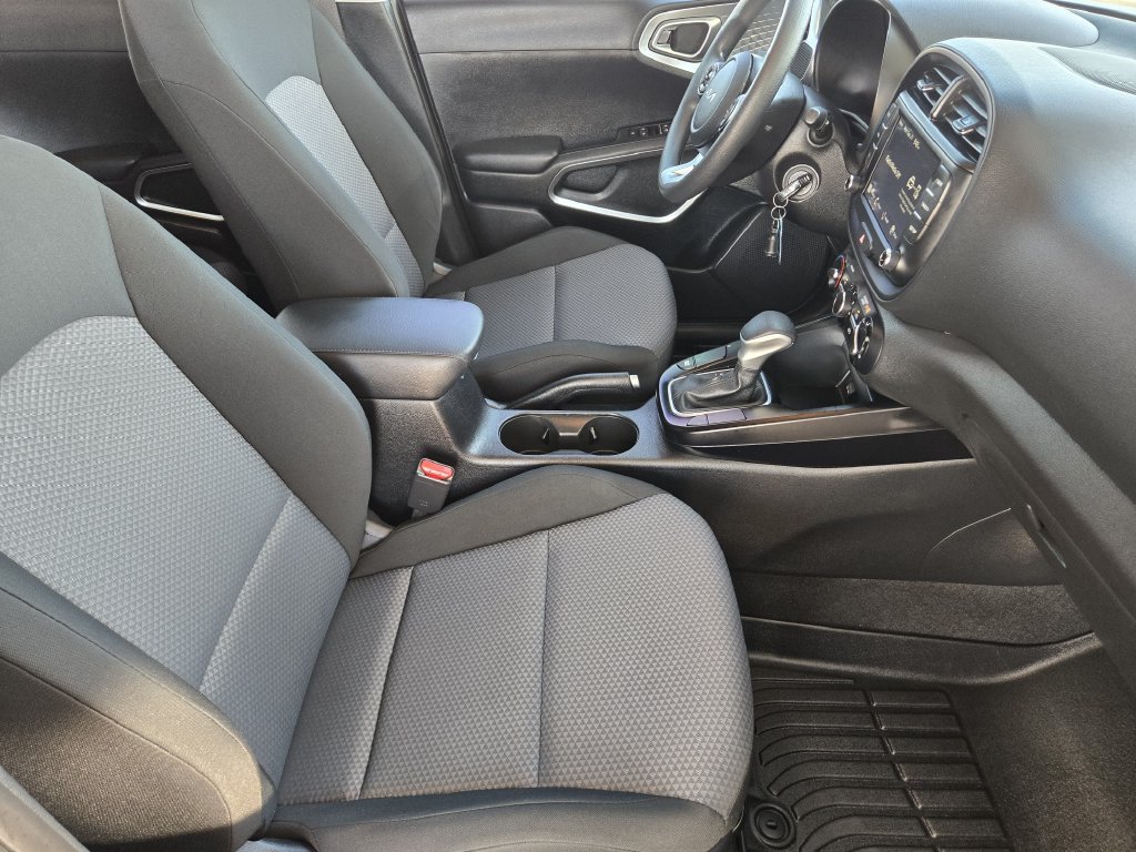 Used 2022 Kia Soul LX w/ Technology Package FWD image 17
