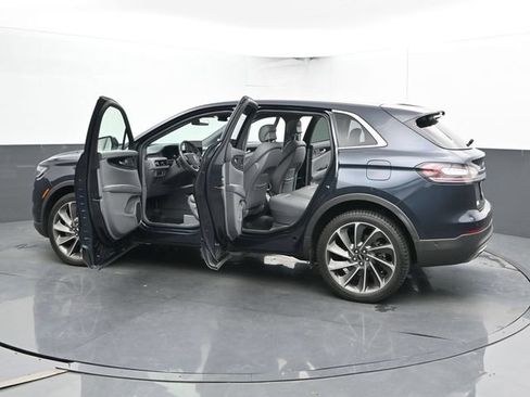 Used 2021 Lincoln Nautilus Reserve w/ Equipment Group 201A AWD/4WD image 57