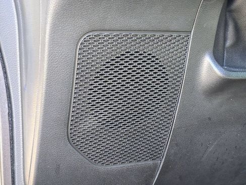 Used 2021 Jeep Gladiator Overland AWD/4WD image 14