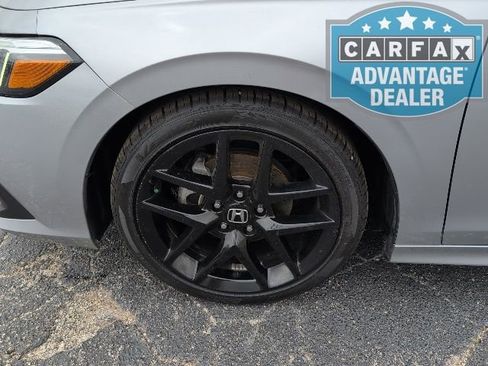 Used 2024 Honda Civic Sport image 3