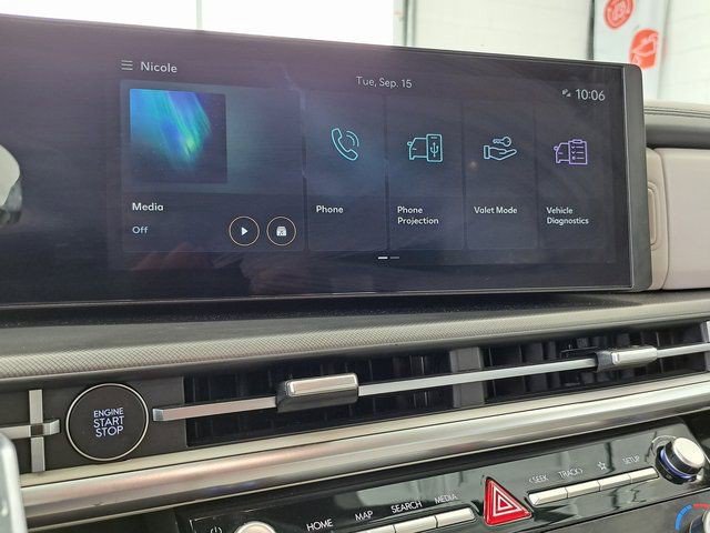 Used 2025 Hyundai Santa Fe SEL FWD image 12