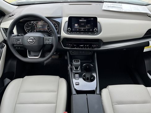 New 2026 Nissan Rogue SV image 9