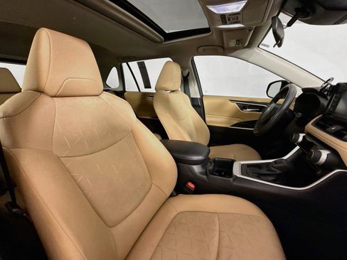 Certified 2022 Toyota RAV4 XLE w/ Convenience Package FWD image 42