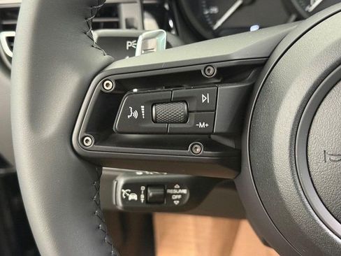 New 2026 Porsche Macan image 20