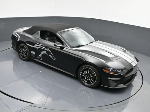 Used 2022 Ford Mustang Premium image 28