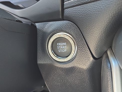 Used 2024 Toyota RAV4 XLE FWD image 28