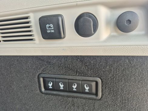 Used 2023 Jeep Grand Wagoneer Series II AWD/4WD image 13
