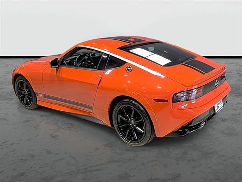 Used 2024 Nissan Z Performance w/ Heritage Edition RWD image 2