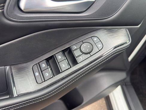 Certified 2023 Nissan Rogue SV w/ SV Premium Package image 12