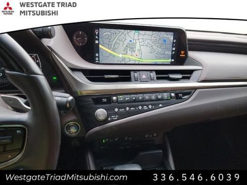 Used 2021 Lexus ES 350 w/ Premium Package image 10