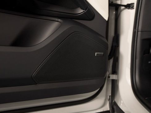 New 2026 Porsche Cayenne S image 15