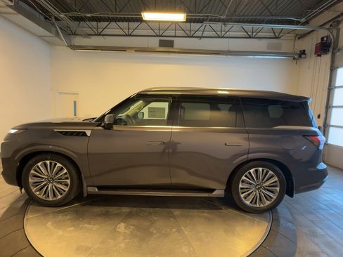 New 2026 INFINITI QX80 Luxe image 5