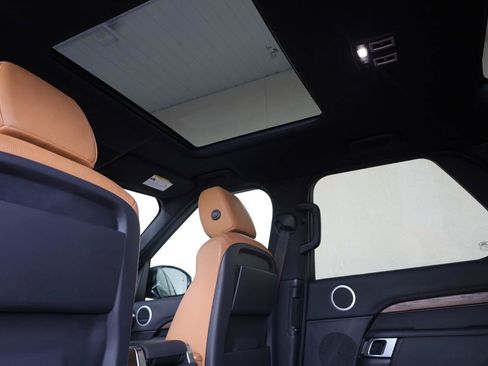 Used 2020 Land Rover Discovery HSE AWD/4WD image 17