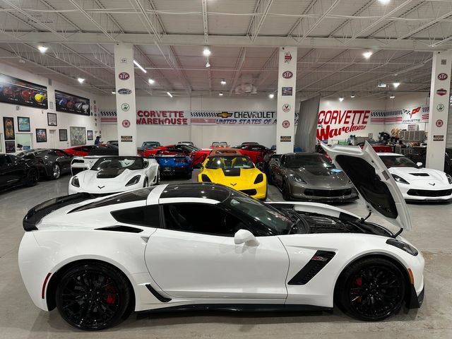 Used 2016 Chevrolet Corvette Z06 w/ Z07 Performance Package RWD image 18