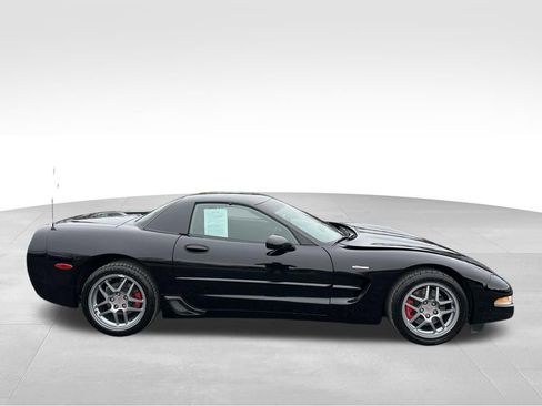 Used 2001 Chevrolet Corvette Z06 w/ Memory Pkg image 17