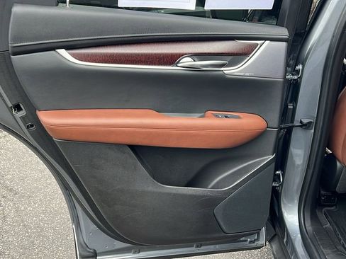 Used 2022 Cadillac XT5 Premium Luxury image 35