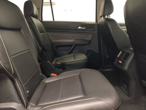 Used 2021 Volkswagen Atlas SE w/ Towing Package FWD image 19