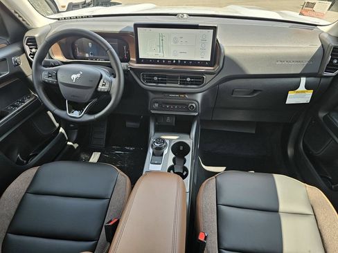 New 2026 Ford Bronco Sport Outer Banks w/ Outer Banks Tech Package+ AWD/4WD image 16