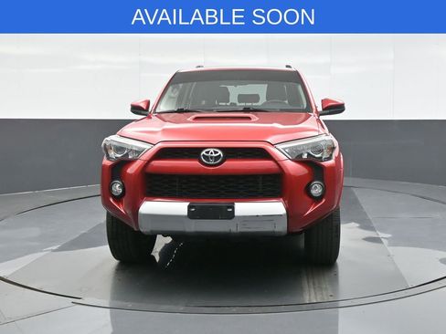 Used 2015 Toyota 4Runner Trail AWD/4WD image 2