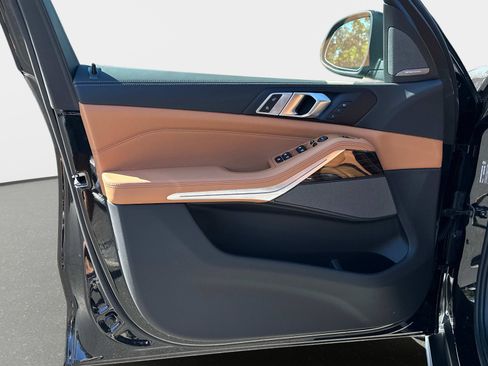 New 2026 BMW X5 sDrive40i image 17