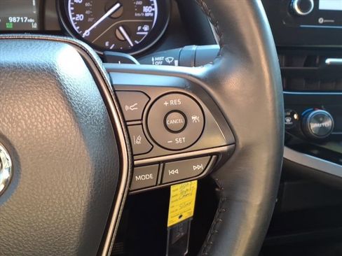 Used 2023 Toyota Camry SE image 22