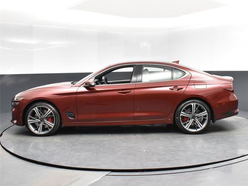 Used 2025 Genesis G70 2.5T w/ Sport Prestige Package image 3