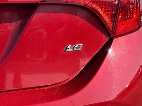 Used 2017 Toyota Corolla LE image 15