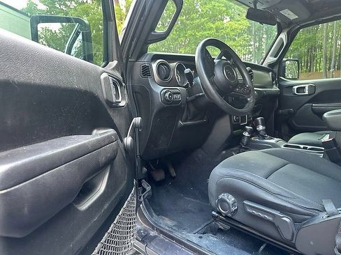 Used 2020 Jeep Wrangler Unlimited Sport AWD/4WD image 8