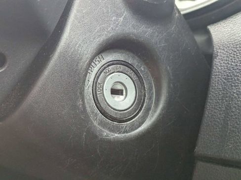 Used 2020 Toyota Corolla LE FWD image 28
