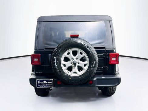 Used 2021 Jeep Wrangler Sport AWD/4WD image 7