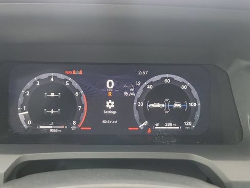 Certified 2025 Toyota Tacoma TRD Off-Road AWD/4WD image 22