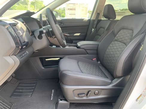 New 2026 Nissan Pathfinder SV w/ Cargo Package FWD image 19