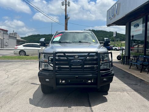 Used 2022 Ford F350 Lariat w/ Chrome Package AWD/4WD image 2