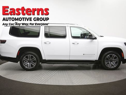 Used 2024 Jeep Wagoneer L Series II w/ Flexible Seating Group RWD image 48