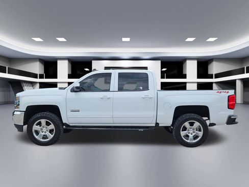 Used 2018 Chevrolet Silverado 1500 LT w/ Texas Edition AWD/4WD image 3